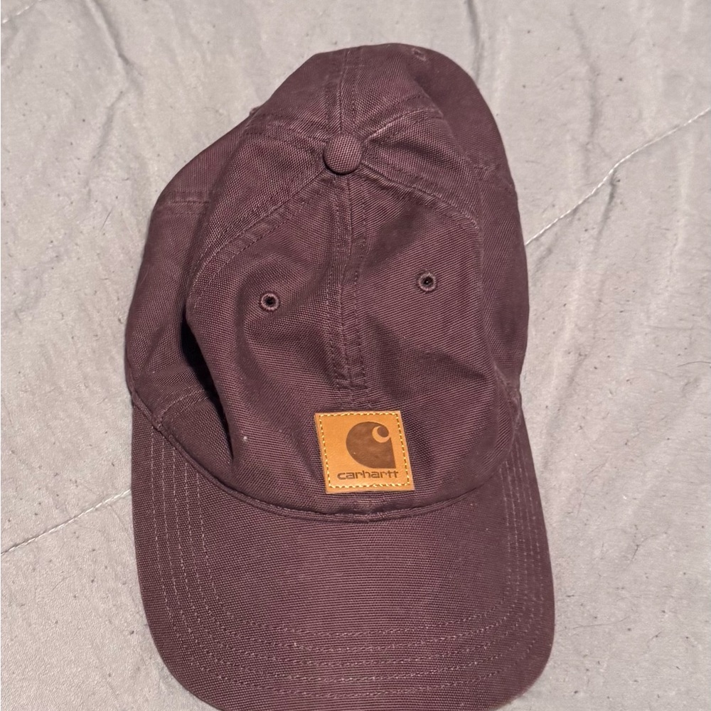 Carhartt Woman’s purple hat